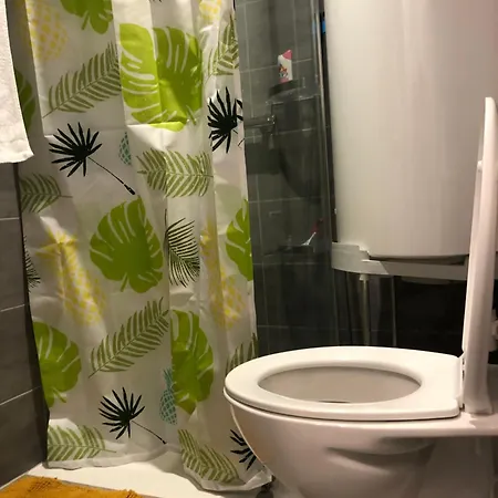 Superbe Appartement Meuble Refait A Neuf Tricastin Pierrelatte Esterno foto