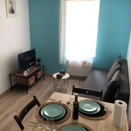 Superbe Appartement Meuble Refait A Neuf Tricastin Pierrelatte Esterno foto