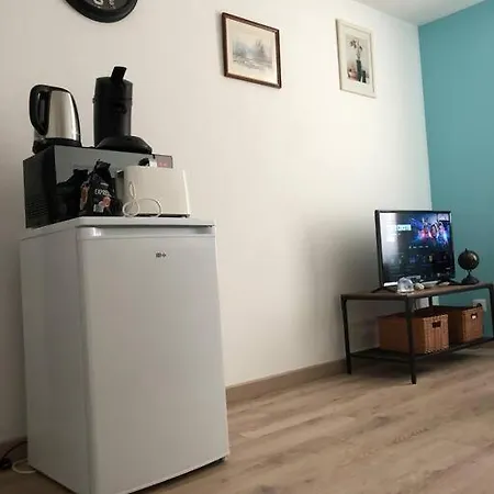 Superbe Appartement Meuble Refait A Neuf Tricastin Pierrelatte Esterno foto